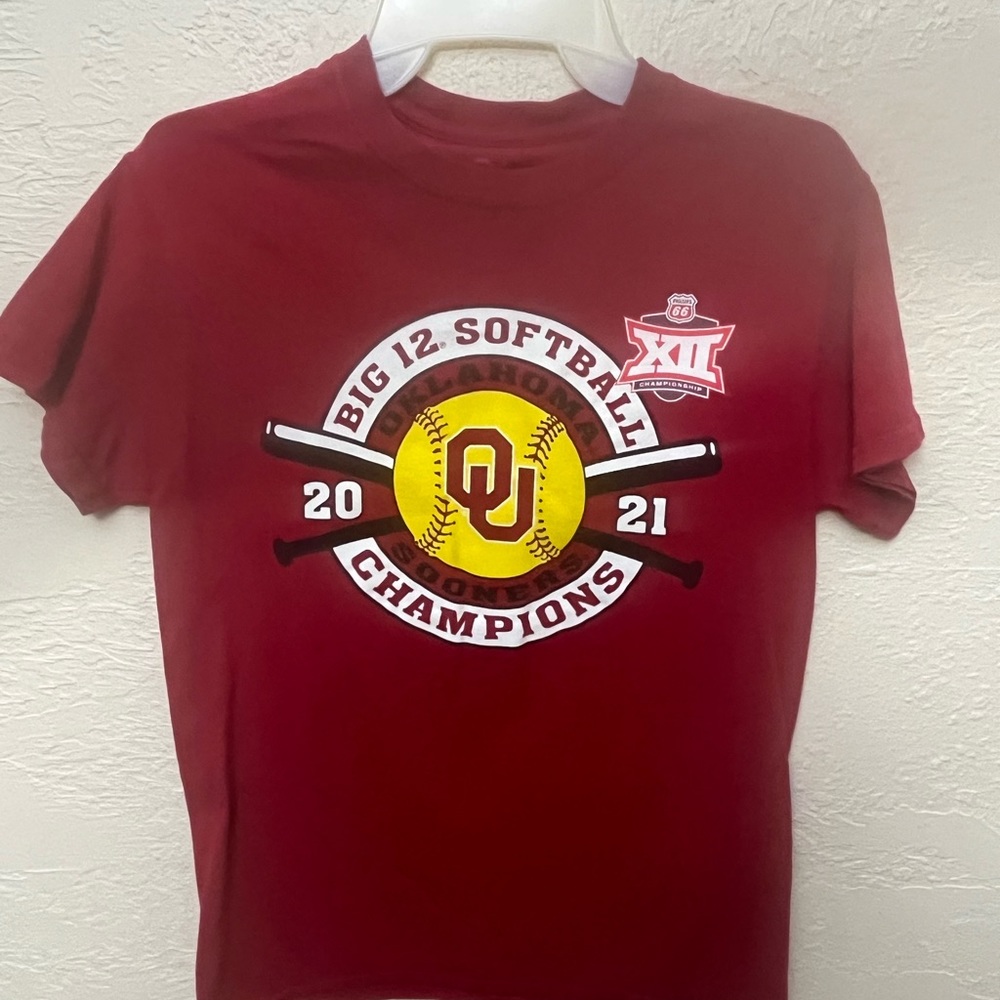 Oklahoma Lady  sooners 2021 Big 12 Softball Champions Tee Shirt Size Small
